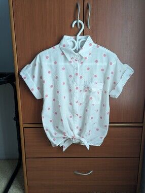 White With Pink Polka Dots Button-down Tie-front Shirt Size M